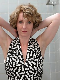 Mature ladies are cheating on their husbands