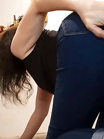 Aged housewife is trying to seduce