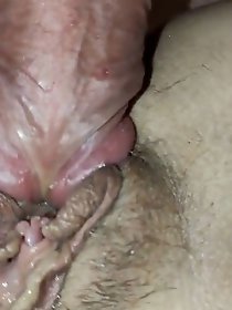 Mature whore wants to have sex with dildo