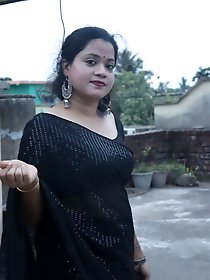 Concupiscent damsels with hairy vagina