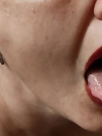 MILF Blowjob Cum in Mouth