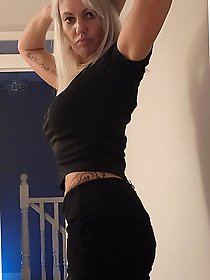 Mature milfs and gilfs from OlderWomanFun